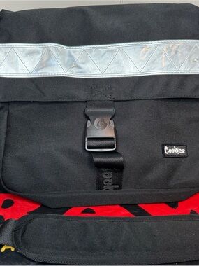 Cookies Black Messenger Bag with Reflective Trim